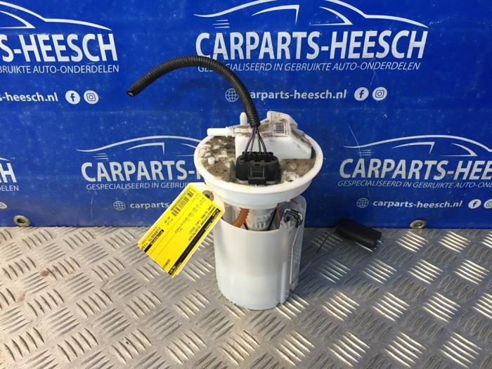 Gebruikte Tank element Pomp Ford B-Max (JK8) 1.0 EcoBoost 12V 120 Prijs € 40,00 Margeregeling aangeboden door Carparts Heesch