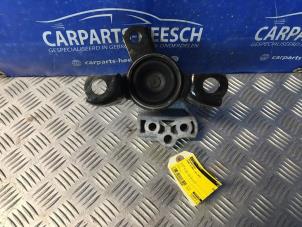 Gebruikte Motorrubber Ford B-Max (JK8) 1.0 EcoBoost 12V 120 Prijs € 25,00 Margeregeling aangeboden door Carparts Heesch