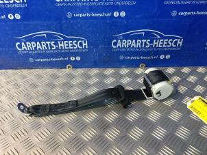 Gebruikte Veiligheidsgordel links-achter Volkswagen Eos (1F7/F8) 1.4 TSI 16V Prijs € 42,00 Margeregeling aangeboden door Carparts Heesch