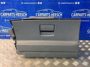 Gebruikte Dashboardkastje Ford S-Max (GBW) 2.0 TDCi 16V 130 Prijs € 47,25 Margeregeling aangeboden door Carparts Heesch