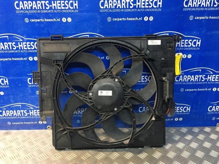 Gebruikte Fan Radiateur BMW 1 serie (F20) 114i 1.6 16V Prijs € 40,00 Margeregeling aangeboden door Carparts Heesch