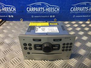 Gebruikte Radio CD Speler Opel Corsa D 1.4 16V Twinport Prijs € 42,00 Margeregeling aangeboden door Carparts Heesch