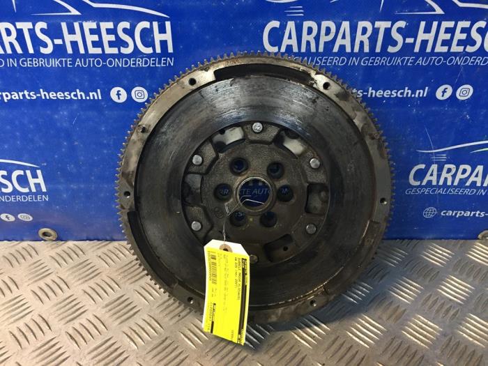Gebruikte Dubbele massa vliegwiel Volkswagen Eos (1F7/F8) 2.0 TFSI 16V Prijs € 100,00 Margeregeling aangeboden door Carparts Heesch