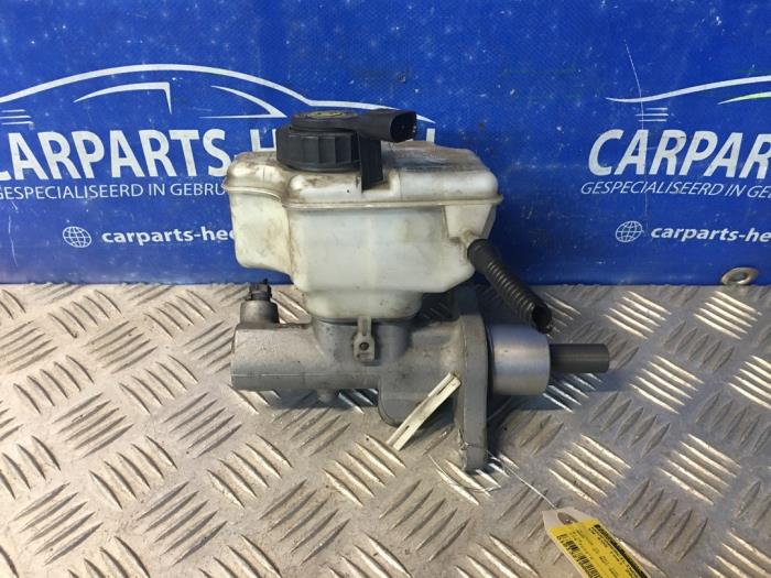 Gebruikte Hoofdremcilinder Volkswagen Eos (1F7/F8) 2.0 TFSI 16V Prijs € 25,00 Margeregeling aangeboden door Carparts Heesch