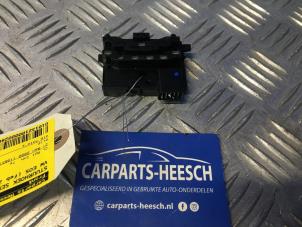 Gebruikte Stuurhoek sensor Volkswagen Eos (1F7/F8) 2.0 TFSI 16V Prijs € 15,75 Margeregeling aangeboden door Carparts Heesch