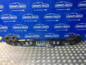 Gebruikte Bumpersteun midden-achter BMW 1 serie (F20) 116i 1.6 16V Prijs € 35,00 Margeregeling aangeboden door Carparts Heesch