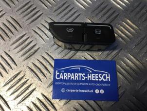 Gebruikte Schakelaar Ford Focus 3 Wagon 1.0 Ti-VCT EcoBoost 12V 125 Prijs € 10,50 Margeregeling aangeboden door Carparts Heesch