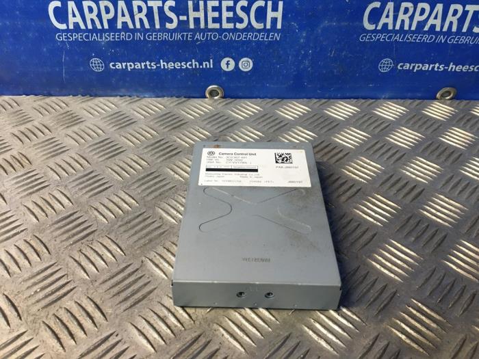 Gebruikte Camera module Volkswagen Passat Variant (3C5) 2.0 FSI 16V Prijs € 125,00 Margeregeling aangeboden door Carparts Heesch
