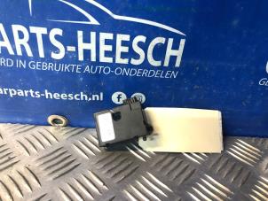 Gebruikte Stuurhuis Sensor Volkswagen Caddy Prijs € 15,75 Margeregeling aangeboden door Carparts Heesch