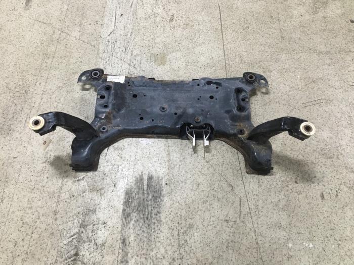 Gebruikte Subframe Ford Focus 3 1.6 EcoBoost 16V 150 Prijs € 75,00 Margeregeling aangeboden door Carparts Heesch