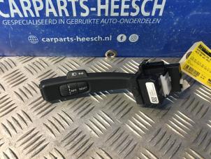 Gebruikte Knipperlicht Schakelaar Volvo V60 I (FW/GW) 1.6 DRIVe Prijs € 15,75 Margeregeling aangeboden door Carparts Heesch