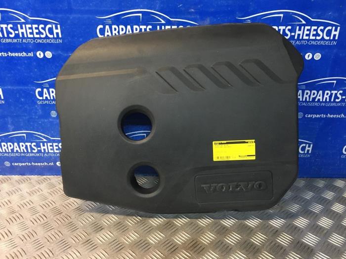 Gebruikte Afdekplaat motor Volvo V60 I (FW/GW) 1.6 DRIVe Prijs € 30,00 Margeregeling aangeboden door Carparts Heesch