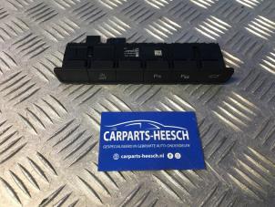 Gebruikte Schakelaar (diversen) Volkswagen Polo Prijs € 30,00 Margeregeling aangeboden door Carparts Heesch