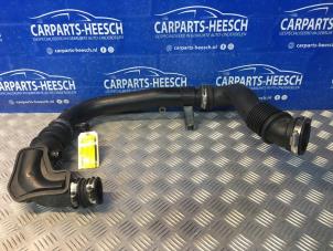 Gebruikte Intercooler Buis Ford B-Max (JK8) 1.0 EcoBoost 12V 100 Prijs € 35,00 Margeregeling aangeboden door Carparts Heesch