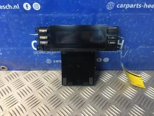 Gebruikte Display Interieur Volvo V70 (BW) 2.0 16V Prijs € 40,00 Margeregeling aangeboden door Carparts Heesch