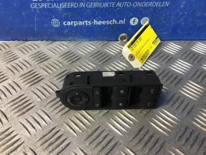 Gebruikte Combischakelaar ramen Opel Tigra Twin Top 1.4 16V Prijs € 78,75 Margeregeling aangeboden door Carparts Heesch