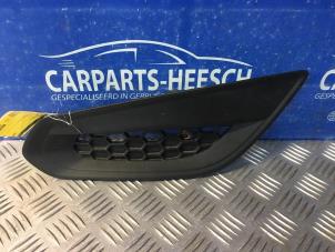 Gebruikte Bumper Rooster Volvo V60 I (FW/GW) 1.6 DRIVe Prijs € 20,00 Margeregeling aangeboden door Carparts Heesch