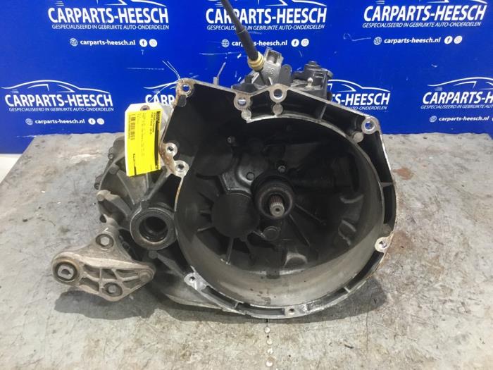 Gebruikte Versnellingsbak Ford Focus 3 Wagon 1.0 Ti-VCT EcoBoost 12V 125 Van Prijs op aanvraag aangeboden door Carparts Heesch