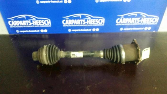 Gebruikte Aandrijfas rechts-voor Audi A4 (B8) 2.0 TFSI 16V Prijs € 50,00 Margeregeling aangeboden door Carparts Heesch