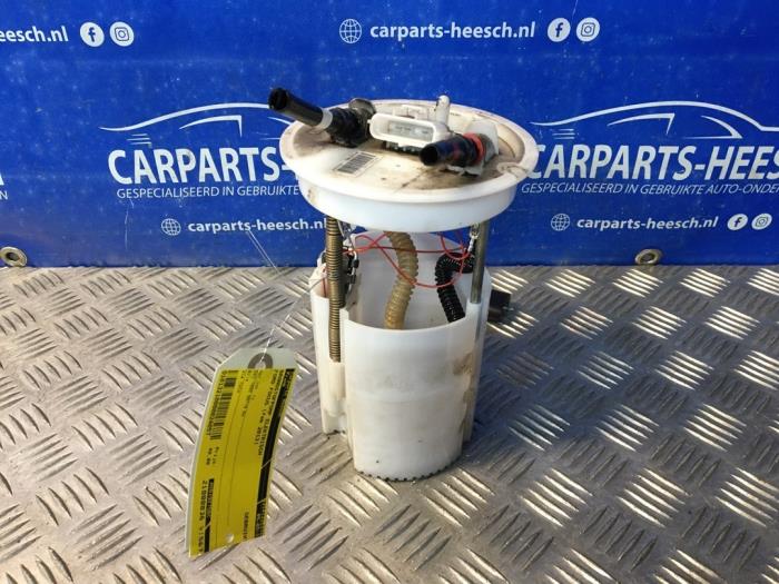 Gebruikte Tank element Pomp Ford Focus 3 Wagon 2.0 TDCi 16V 150 Prijs € 40,00 Margeregeling aangeboden door Carparts Heesch