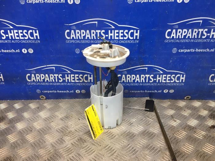 Gebruikte Tank element Pomp Ford Transit Connect (PJ2) 1.6 TDCi 16V 75 Prijs € 40,00 Margeregeling aangeboden door Carparts Heesch