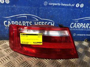 Gebruikte Achterlicht links Audi A5 (8T3) 2.0 FSI 16V Prijs € 78,75 Margeregeling aangeboden door Carparts Heesch