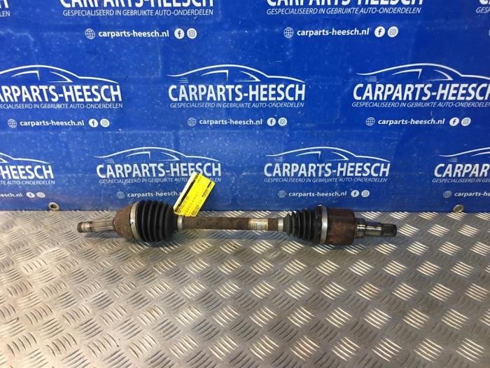 Gebruikte Steekas links-voor Ford Fiesta 6 (JA8) 1.0 Ti-VCT 12V 65 Prijs € 40,00 Margeregeling aangeboden door Carparts Heesch