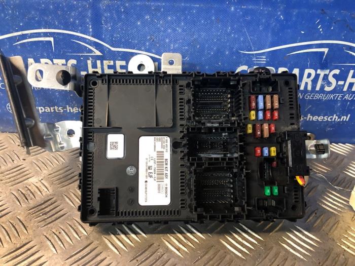 Gebruikte Module Bodycontrol Ford Fiesta 7 1.1 Ti-VCT 12V 75 Prijs € 100,00 Margeregeling aangeboden door Carparts Heesch