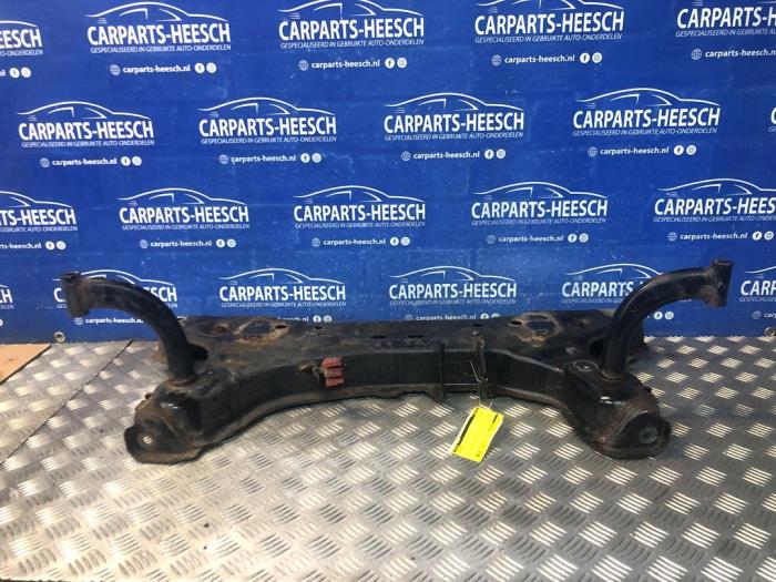 Gebruikte Subframe Ford EcoSport (JK8) 1.0 EcoBoost 12V 125 Prijs € 95,00 Margeregeling aangeboden door Carparts Heesch