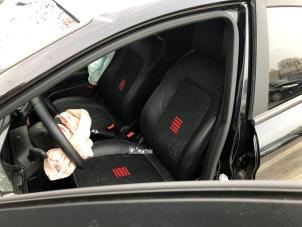 Gebruikte Bekleding Set (compleet) Ford Fiesta 7 1.0 EcoBoost 12V 140 Prijs op aanvraag aangeboden door Carparts Heesch