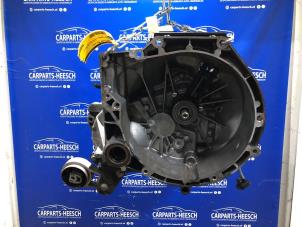 Gebruikte Versnellingsbak Ford Fiesta 6 (JA8) 1.0 EcoBoost 12V 100 Prijs € 400,00 Margeregeling aangeboden door Carparts Heesch