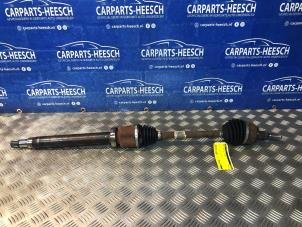 Gebruikte Aandrijfas rechts-voor Ford C-Max (DXA) 1.0 Ti-VCT EcoBoost 12V 125 Prijs € 125,00 Margeregeling aangeboden door Carparts Heesch
