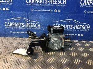 Gebruikte ABS Pomp Ford Transit Courier 1.0 Ti-VCT EcoBoost 12V Prijs € 200,00 Margeregeling aangeboden door Carparts Heesch