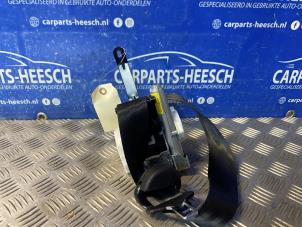 Gebruikte Veiligheidsgordel rechts-voor Ford Fiesta 6 (JA8) 1.0 EcoBoost 12V 100 Prijs € 105,00 Margeregeling aangeboden door Carparts Heesch