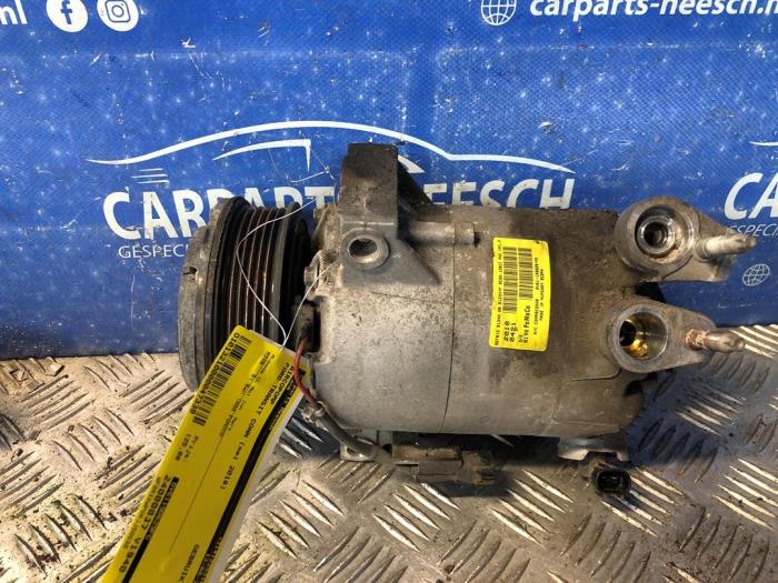 Gebruikte Aircopomp Ford Transit Connect (PJ2) 1.0 EcoBoost 12V Prijs € 65,00 Margeregeling aangeboden door Carparts Heesch