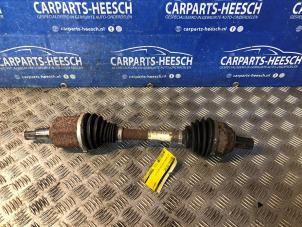 Gebruikte Aandrijfas links-voor Ford Mondeo IV Wagon 2.0 Ecoboost SCTi 16V Prijs € 150,00 Margeregeling aangeboden door Carparts Heesch
