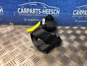 Gebruikte Veiligheidsgordel links-achter Ford Tourneo Courier (JU2) 1.0 Ti-VCT EcoBoost 12V Prijs € 75,00 Margeregeling aangeboden door Carparts Heesch