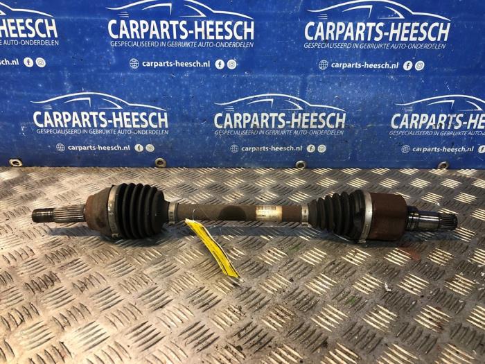 Gebruikte Steekas links-voor Ford Fiesta 6 (JA8) 1.0 Ti-VCT 12V 65 Prijs € 75,00 Margeregeling aangeboden door Carparts Heesch