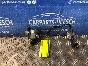 Gebruikte Hogedrukpomp Ford Focus 3 Wagon 1.0 Ti-VCT EcoBoost 12V 125 Prijs € 65,00 Margeregeling aangeboden door Carparts Heesch