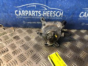 Gebruikte Vacuumpomp (Benzine) Ford Fiesta 6 (JA8) 1.0 EcoBoost 12V 100 Prijs € 75,00 Margeregeling aangeboden door Carparts Heesch