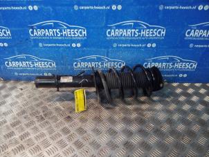 Gebruikte Schokbreker rechts-voor Ford C-Max (DXA) 1.0 Ti-VCT EcoBoost 12V 125 Prijs € 75,00 Margeregeling aangeboden door Carparts Heesch