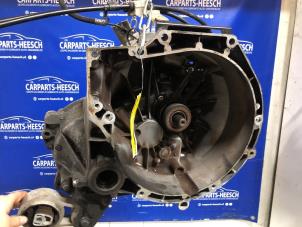 Gebruikte Versnellingsbak Ford Fiesta 6 (JA8) 1.0 SCI 12V 80 Prijs € 500,00 Margeregeling aangeboden door Carparts Heesch