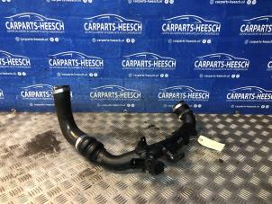 Gebruikte Intercooler Slang Ford Focus 4 Wagon 1.0 Ti-VCT EcoBoost 12V 125 Prijs € 75,00 Margeregeling aangeboden door Carparts Heesch