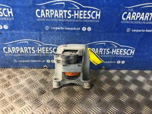 Gebruikte Motorrubber Ford Fiesta 7 1.1 Ti-VCT 12V 85 Prijs € 50,00 Margeregeling aangeboden door Carparts Heesch