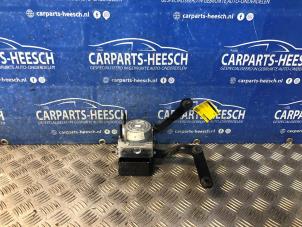 Gebruikte ABS Pomp Ford Fiesta 7 1.0 EcoBoost 12V Prijs € 225,00 Margeregeling aangeboden door Carparts Heesch