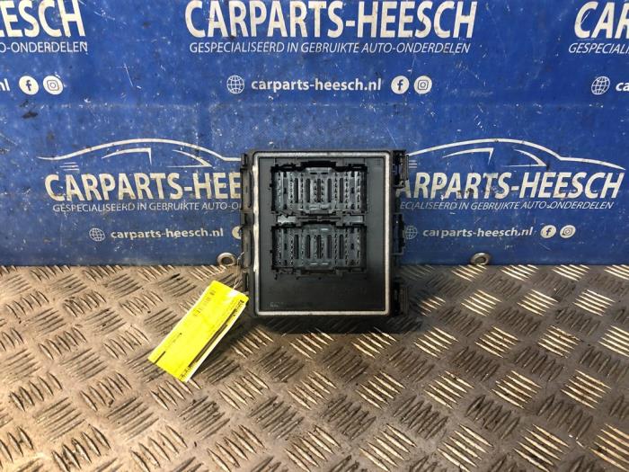 Gebruikte Central electronic module Ford Fiesta 7 1.0 EcoBoost 12V 100 Prijs € 50,00 Margeregeling aangeboden door Carparts Heesch