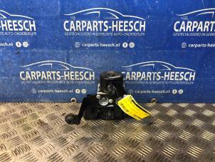 Gebruikte ABS Pomp Ford Grand C-Max (DXA) Prijs € 75,00 Margeregeling aangeboden door Carparts Heesch