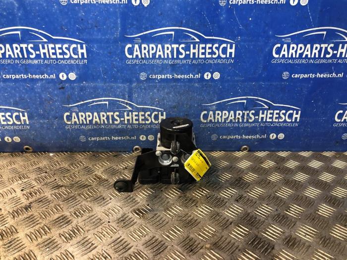 Gebruikte ABS Pomp Ford C-Max (DXA) 1.6 SCTi 16V Prijs € 50,00 Margeregeling aangeboden door Carparts Heesch
