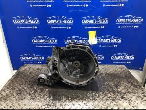 Gebruikte Versnellingsbak Ford Fiesta 6 (JA8) 1.0 EcoBoost 12V 100 Prijs € 450,00 Margeregeling aangeboden door Carparts Heesch