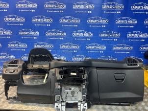 Gebruikte Dashboard Ford B-Max (JK8) 1.0 EcoBoost 12V 100 Prijs op aanvraag aangeboden door Carparts Heesch